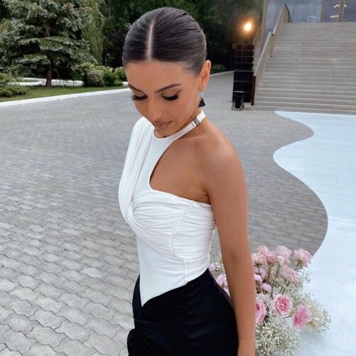 Style  Tight Half Sleeves Jumpsuit Autumn New Sexy One-Shoulder Pleated Jumpsuit in Bodysuits