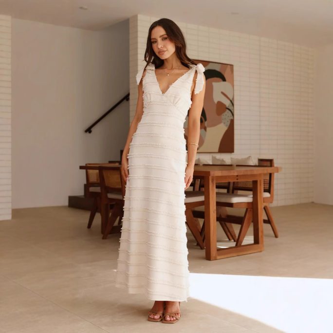 French Retro Elegant V Neck Texture Dress in Dresses
