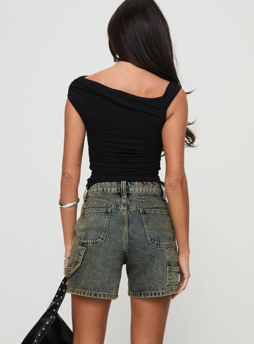 Street Hipster Washed Denim Straight Leg Shorts in Shorts