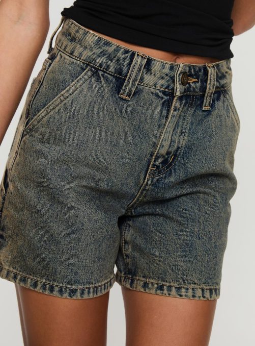 Street Hipster Washed Denim Straight Leg Shorts in Shorts
