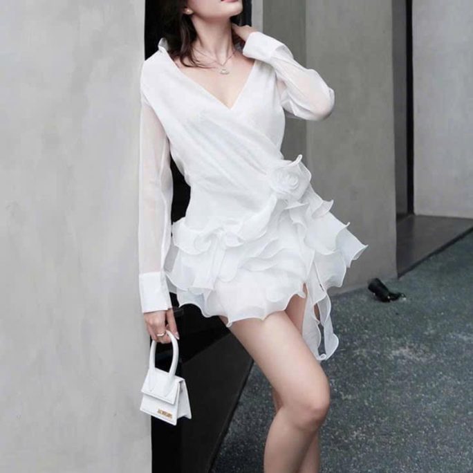 Sexy V Neck Stitching Floral Ruffled Ribbon Dress in Dresses