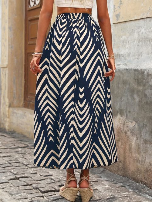 Bohemian Printed Front Slit Elastic Waist Skirt in Skirts