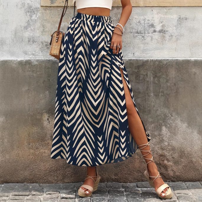 Bohemian Printed Front Slit Elastic Waist Skirt in Skirts
