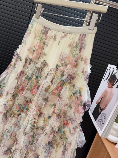 Stitching Printing Floral Puffy Long Skirt in Skirts