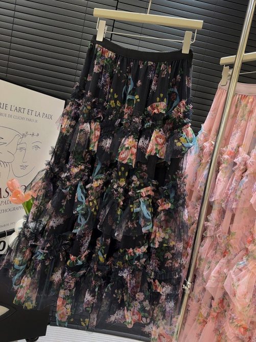 Stitching Printing Floral Puffy Long Skirt in Skirts