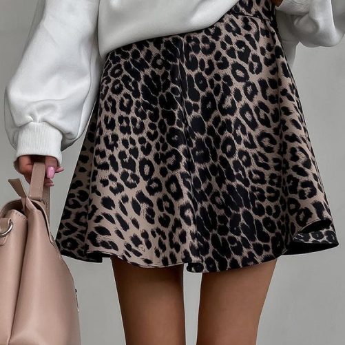 Leopard Print Sexy Skirt in Skirts