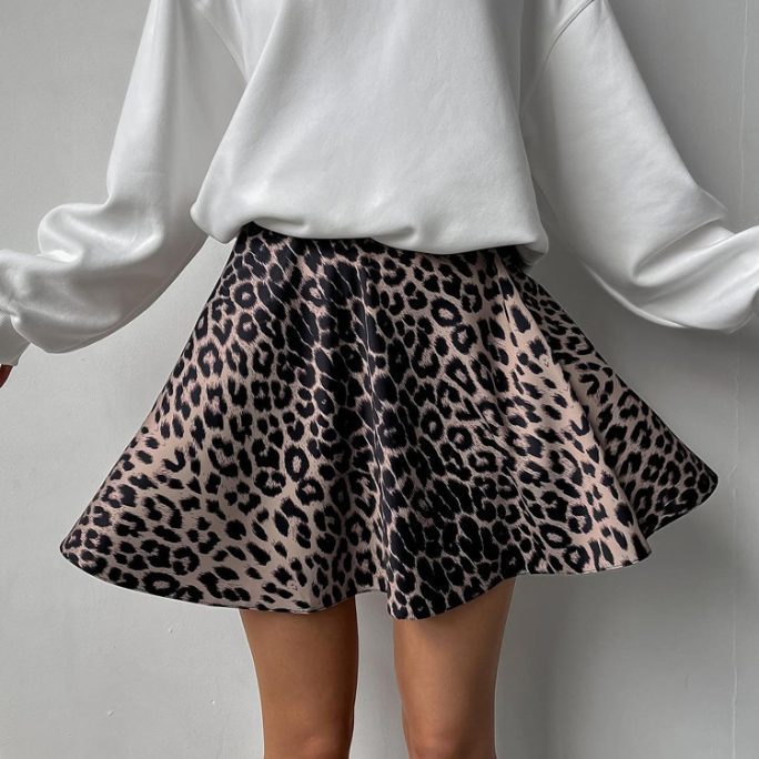 Leopard Print Sexy Skirt in Skirts