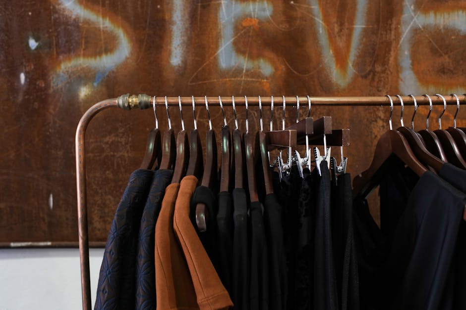 How to Build a Capsule Wardrobe: 7-Step Closet Plan